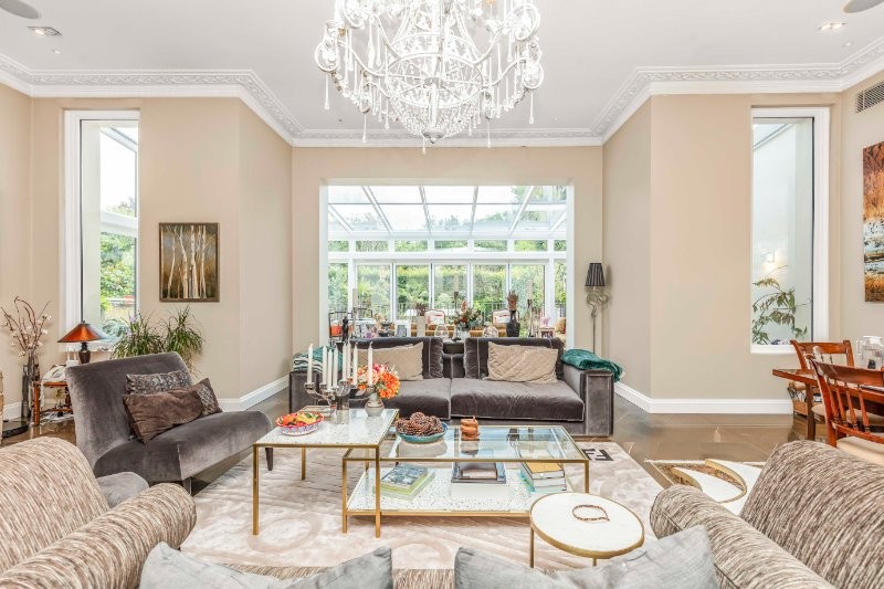 Castelnau, Barnes, London, SW13