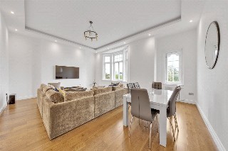 North Gate, Prince Albert Road, St John's Wood, London, NW8