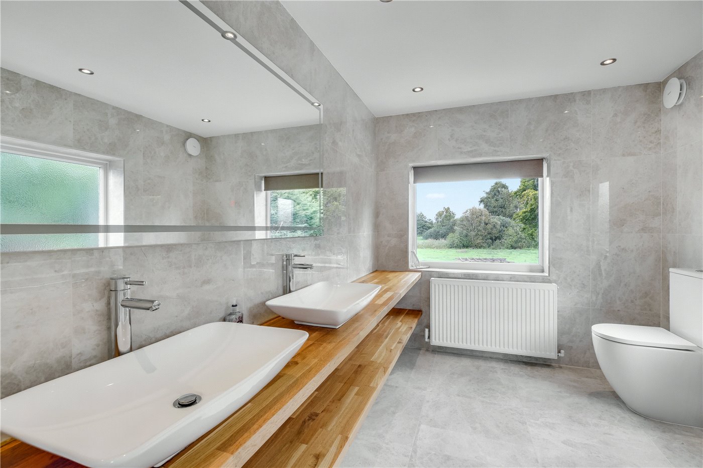 Ensuite