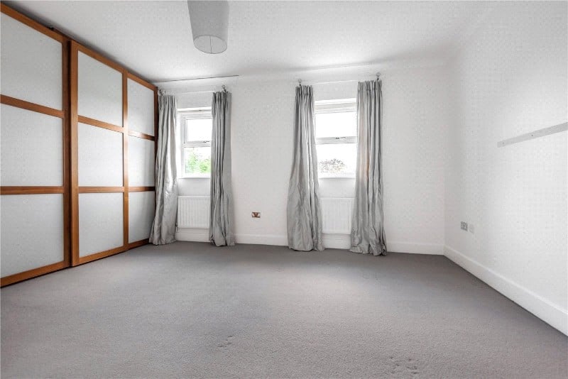 St. James Gate, Sunningdale, Berkshire, SL5