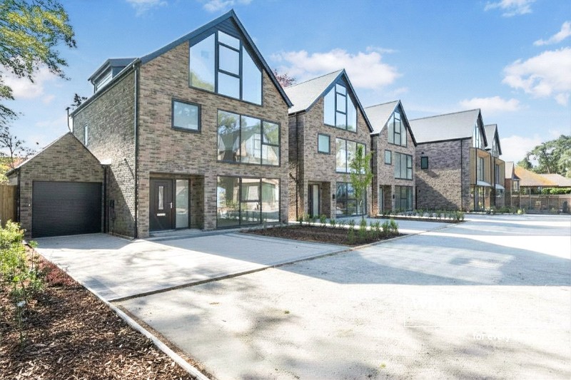 Ringwood Road, Ferndown, Dorset, BH22