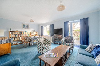 West Mead, The Hart, Farnham, Surrey, GU9