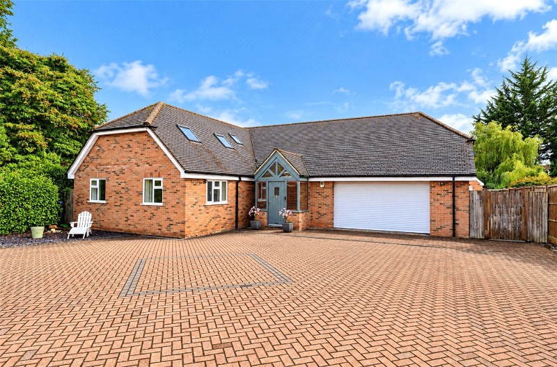 Buckskin Lane, Basingstoke, Hampshire, RG22