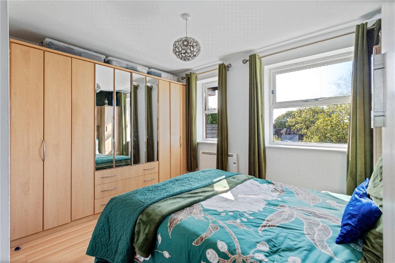 Henry Doulton Drive, London, SW17
