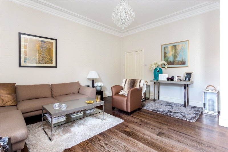Castlebar Hill, London, UK, W5