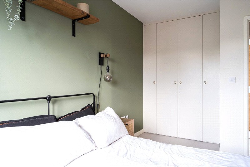 Curtis Field Road, London, SW16