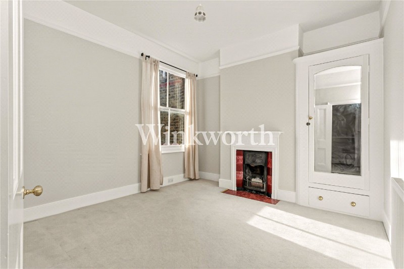 Fox Lane, London, N13