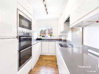 Rosewood House, 2 Manor Hall Drive, Hendon, NW4