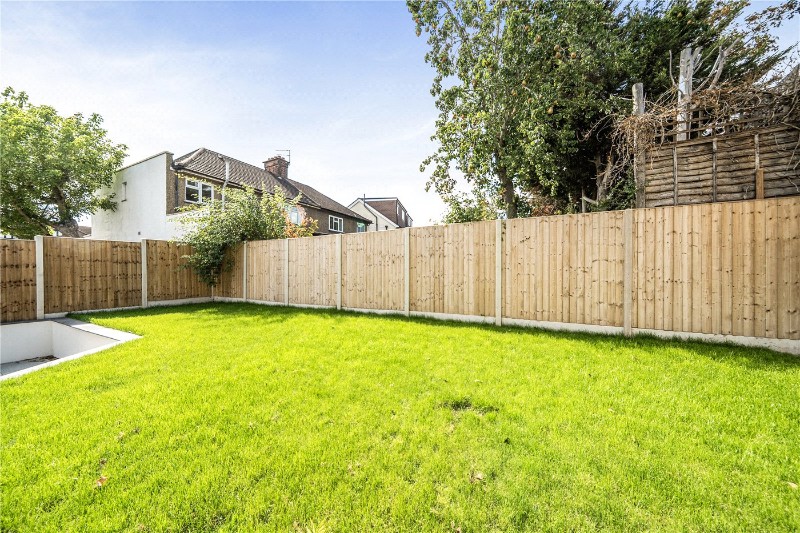 Highview Avenue, Edgware, HA8
