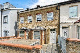 Avenue Road, London, N15