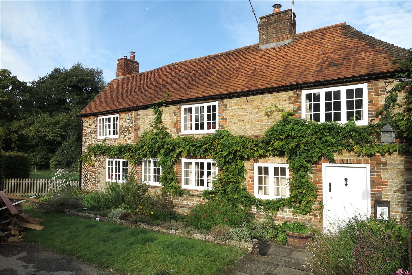 4 bedroom property for sale in Crosswater Lane, Churt, Farnham, GU10