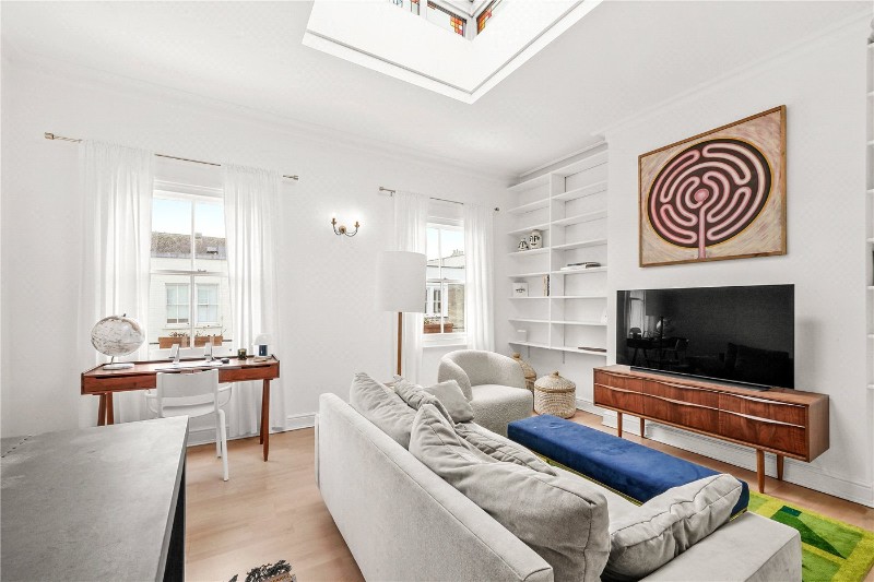 Blenheim Crescent, London, W11