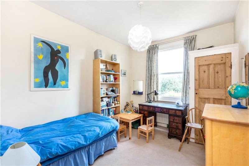 Hillersdon Avenue, Barnes, London, SW13