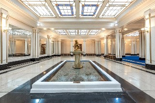 Berkeley Court, Marylebone Road, London, NW1