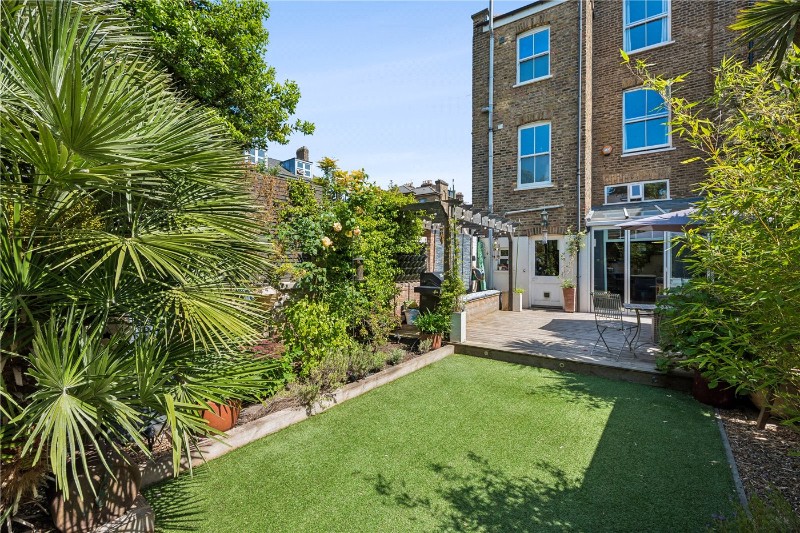 Kings Crescent, London, N4