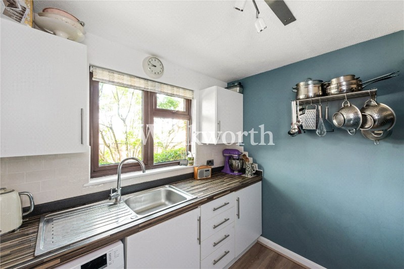 Hamilton Way, London, N13