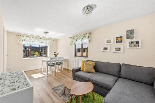 Riverside Close, London, E5