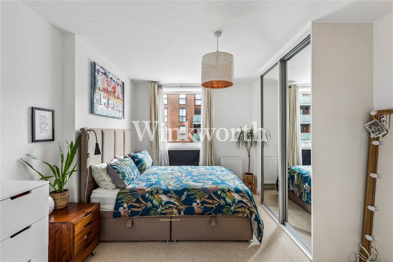 Bathurst Square, London, N15