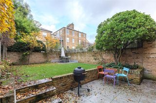 Spencer Walk, London, SW15
