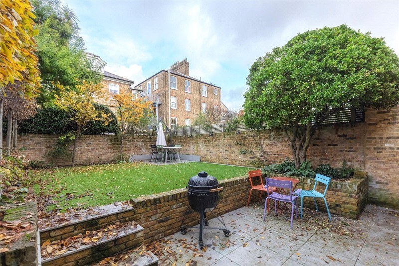 Spencer Walk, London, SW15