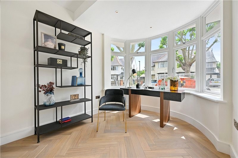 Westmoreland Road, Barnes, London, SW13