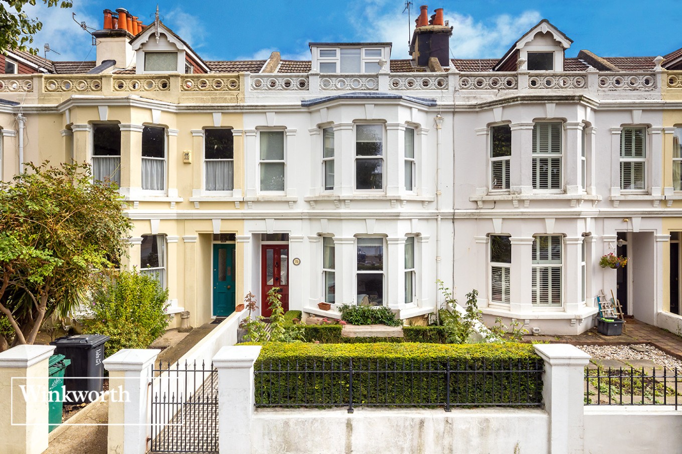 4 bedroom property for sale in Westbourne Gardens, Hove, East Sussex