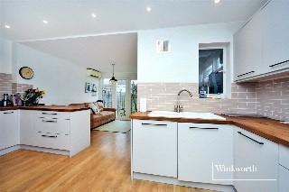 Buckland Way, Worcester Park, KT4