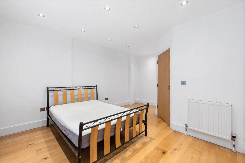 Holloway Road, London, N7