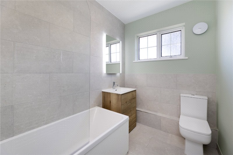 Gloucester Court, Kew Road, Kew, TW9