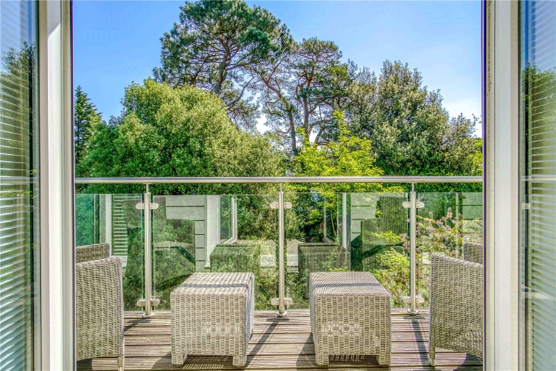 Delhi Close, Lower Parkstone, Poole, BH14