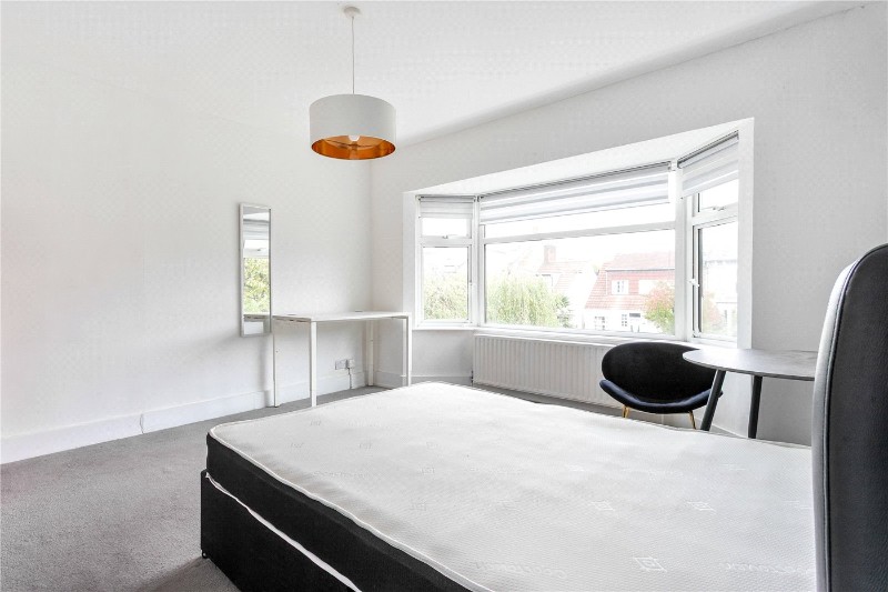 Hainault Road, London, E11
