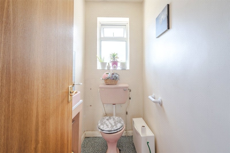 Violet Farm Close, Corfe Mullen, Wimborne, Dorset, BH21