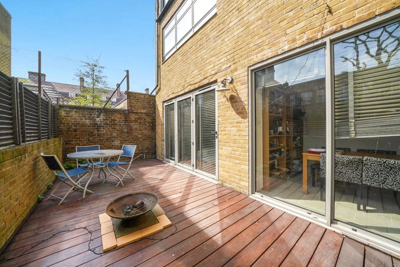 Salamander Court, York Way, London, N7