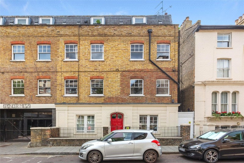 Lansdowne Way, London, SW8