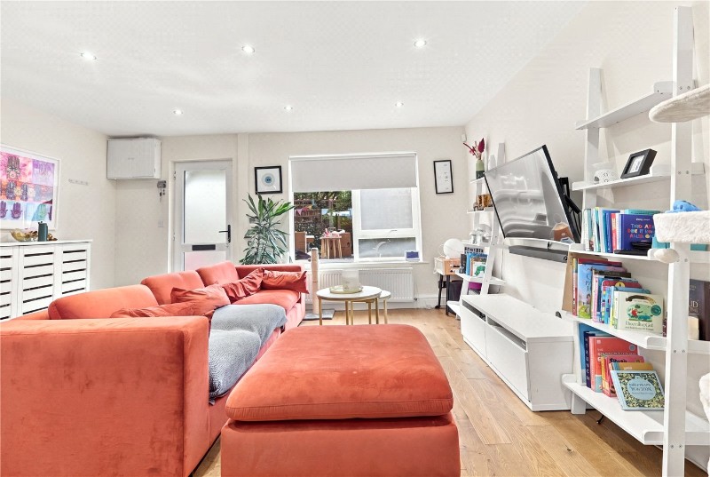 Bakers Hill, London, E5