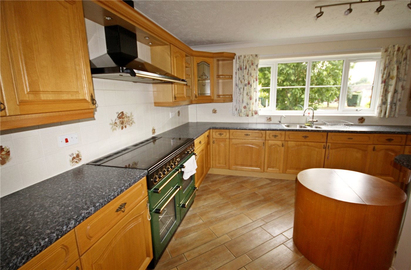 5 bedroom property for sale in Mill Drove, Bourne, Lincolnshire, PE10