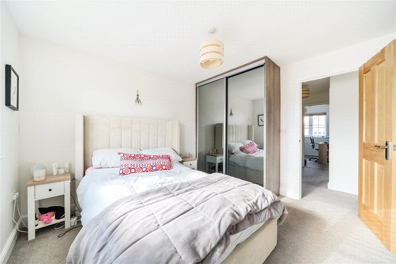 Towns End Gardens, Farnham, Surrey, GU9