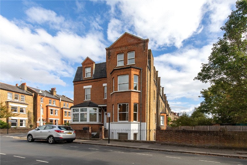 Lammas Park Road, Ealing, W5