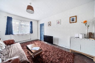 Queen Mary Avenue, Basingstoke, Hampshire, RG21