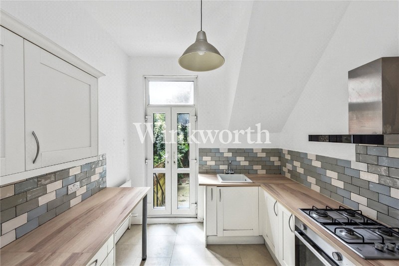 Newnham Road, London, N22