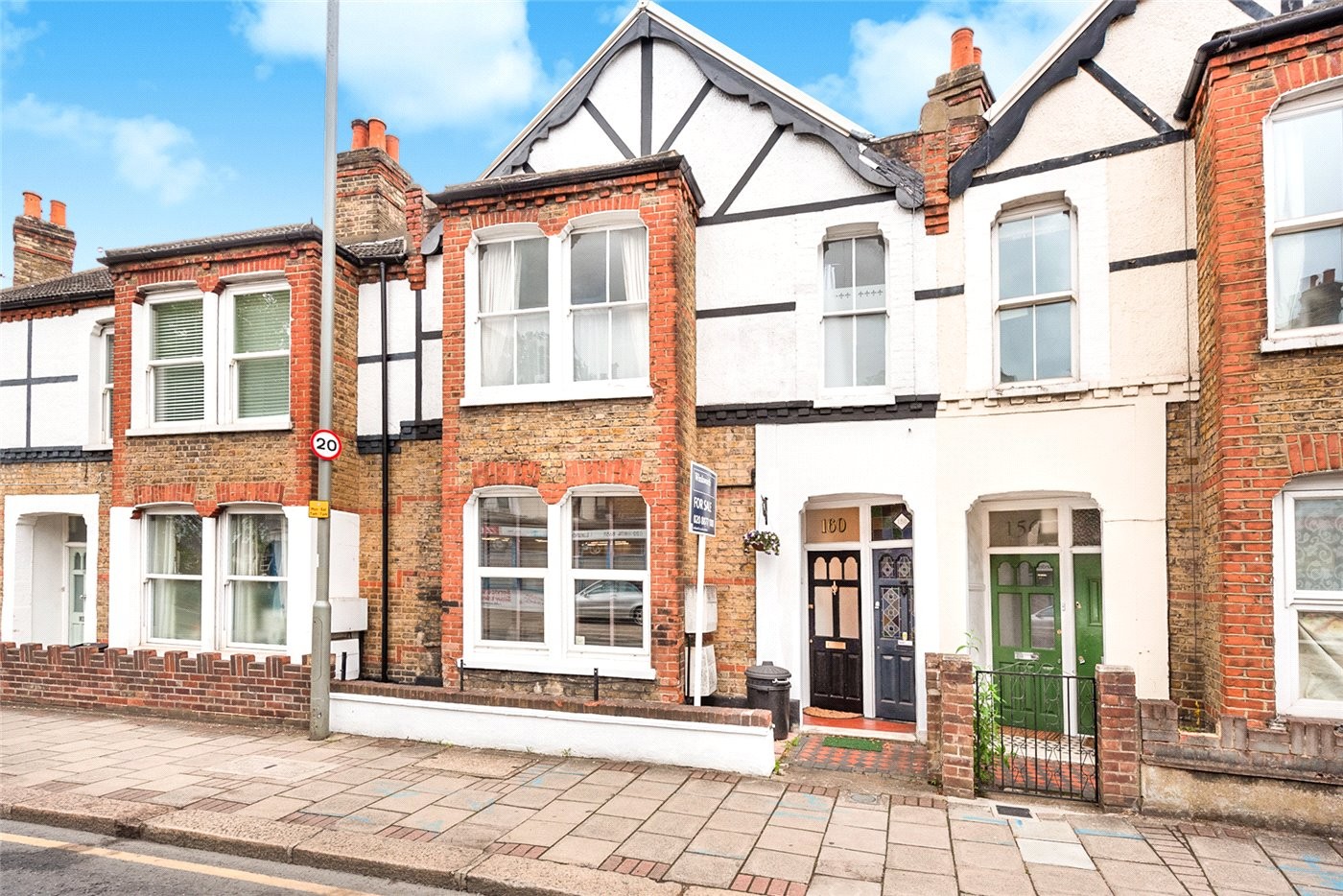 2 bedroom property for sale in Replingham Road, Southfields, SW18 (Ref