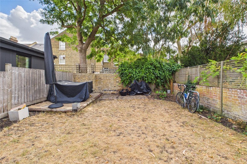 Chaucer Road, London, SE24