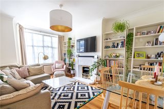Leigham Avenue, London, SW16