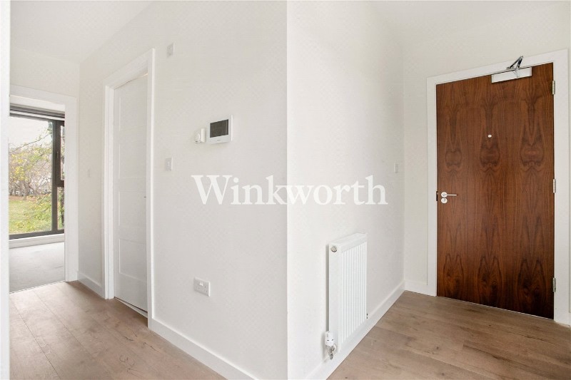 Frobisher Road, London, N8