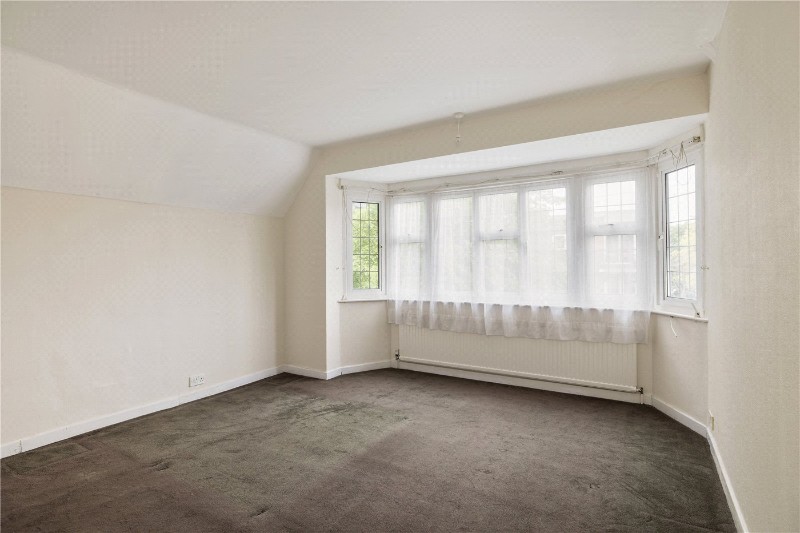 Woodfield Avenue, London, SW16