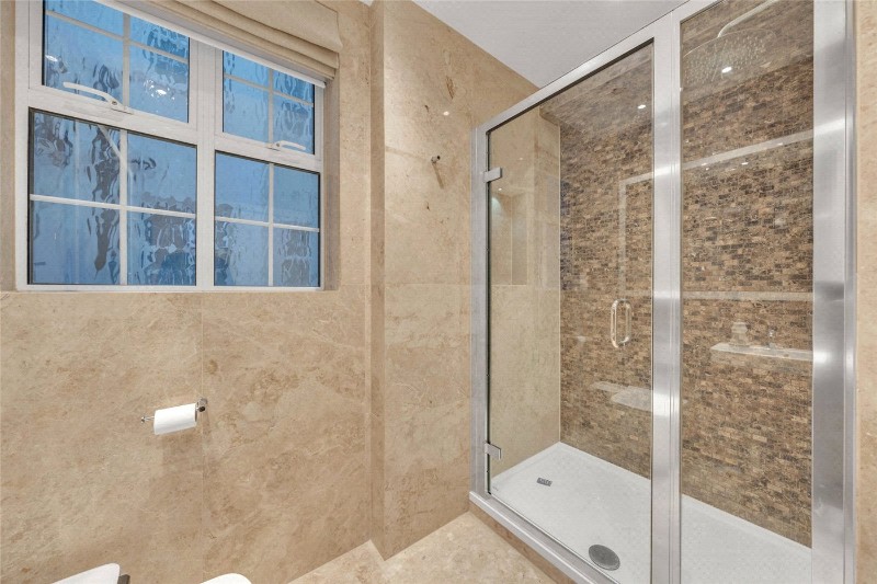 Berkeley Court, Marylebone Road, London, NW1