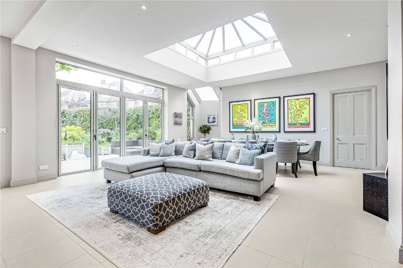Holmbush Road, London, SW15