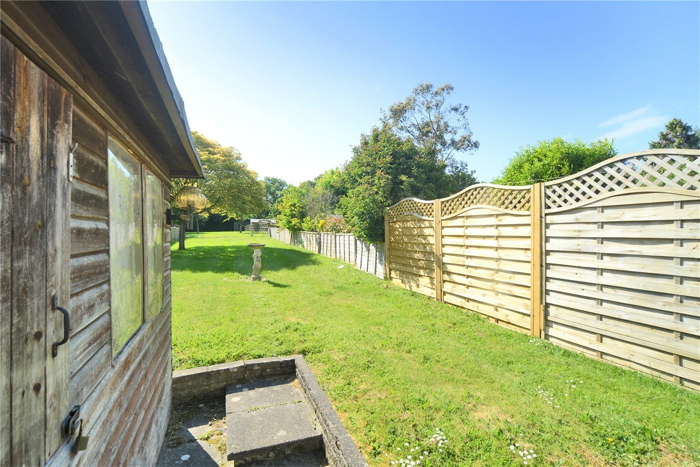 3 bedroom property for sale in Chipstead Way, Banstead, Surrey, SM7