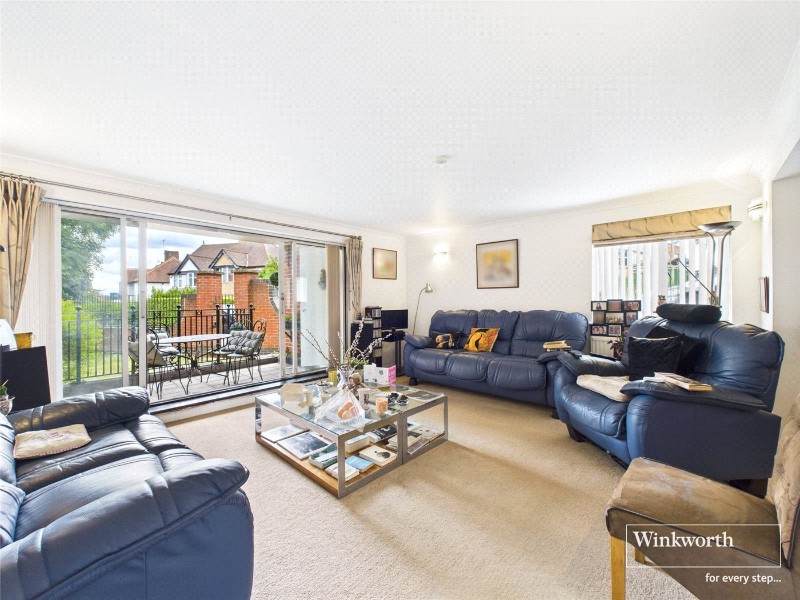 Regency Crescent, Hendon, London, NW4
