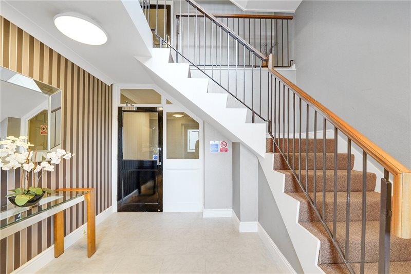 Newholme Court, 89A Oatlands Drive, Weybridge, KT13